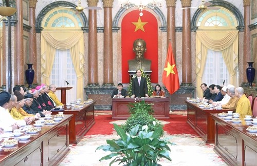 Chủ tịch nước Trần Đại Quang tiếp Đoàn chức sắc, chức việc đại diện các tổ chức tôn giáo ở Việt Nam