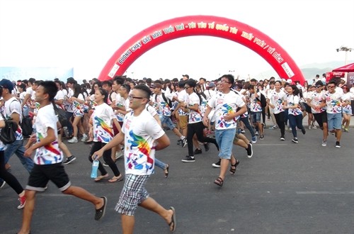 Gần 4.000 thanh niên tham gia Đường chạy “Sắc màu tuổi trẻ - Tôi yêu Tổ quốc tôi”