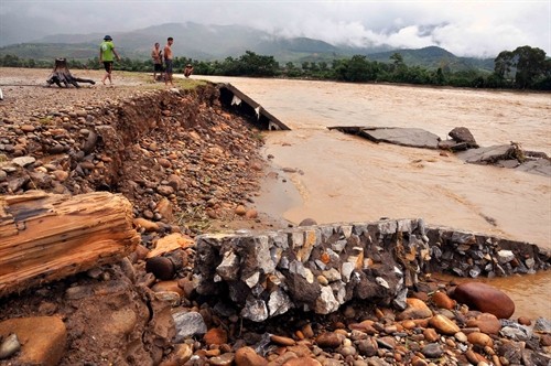 Tin lũ khẩn cấp trên sông Thao và lũ, sạt lở đất ở Bắc Bộ, Thanh Hóa