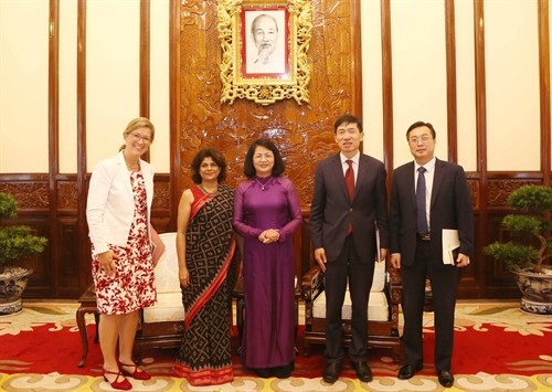 Phó Chủ tịch nước tiếp Trợ lý Tổng Thư ký Liên hợp quốc và Trưởng đại diện UNDP tại Việt Nam