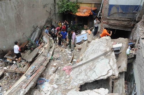 Vụ sập nhà tại phố cổ Hà Nội: Khẩn trương thu thập chứng cứ, làm rõ nguyên nhân vụ tai nạn