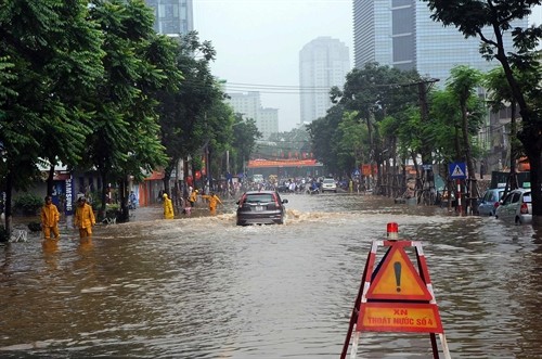 Chuyên gia nước ngoài “hiến kế” giải quyết tình trạng ngập lụt tại Hà Nội