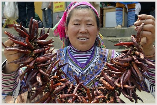 Chợ phiên Bắc Hà - một trong 10 chợ sôi động, đẹp nhất Đông Nam Á