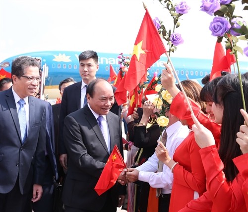 Thủ tướng Nguyễn Xuân Phúc tới thủ đô Bắc Kinh, bắt đầu thăm chính thức Trung Quốc