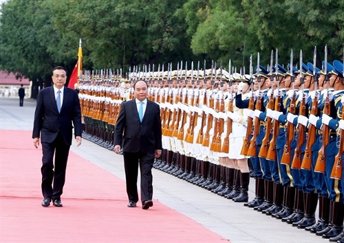 Thủ tướng Nguyễn Xuân Phúc hội đàm với Thủ tướng Quốc vụ viện Trung Quốc Lý Khắc Cường