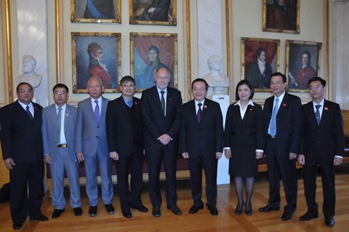 Quốc hội Na Uy ủng hộ phát triển quan hệ với Việt Nam