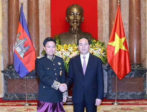 Chủ tịch nước Trần Đại Quang tiếp các Đại sứ đến trình Quốc thư