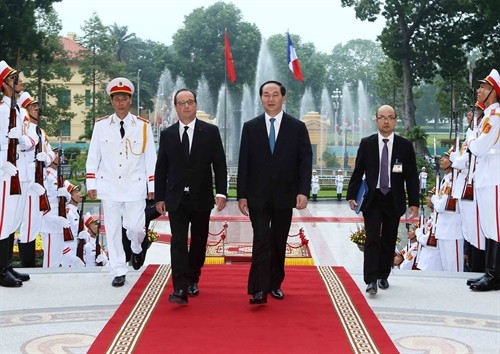 Tổng thống Cộng hòa Pháp Francois Hollande thăm cấp Nhà nước tới Việt Nam
