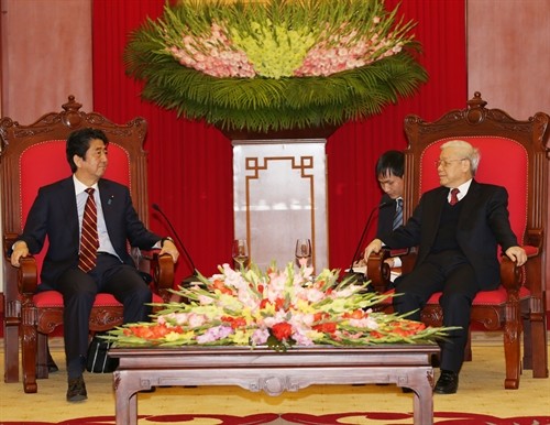 Tổng Bí thư, Chủ tịch nước và Chủ tịch Quốc hội tiếp, hội kiến Thủ tướng Nhật Bản