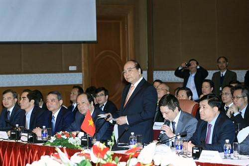 Thủ tướng Nguyễn Xuân Phúc và Thủ tướng Shinzo Abe đồng chủ trì tọa đàm doanh nghiệp Việt Nam – Nhật Bản