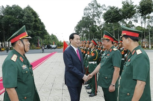 Chủ tịch nước Trần Đại Quang thăm, chúc Tết lực lượng vũ trang Quân khu 9