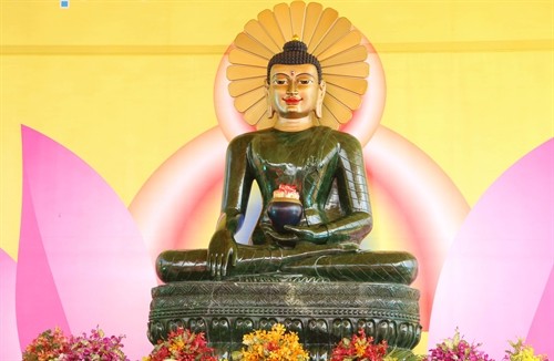 Lễ Cung nghinh và Chiêm bái tượng Phật ngọc Hòa bình Thế giới
