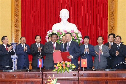 Tăng cường quan hệ hợp tác giữa Bộ Công an Việt Nam và Bộ Nội vụ Vương quốc Campuchia