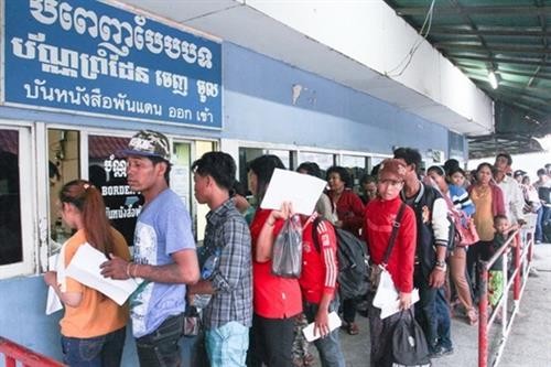 世行督促东南亚各国放松对劳动力流动的限制