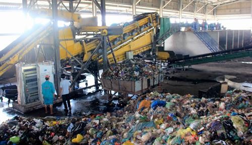 韩国投资商拟在芹苴市投资兴建废物处理厂