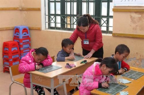 Tăng cường dạy tiếng Việt cho trẻ em dân tộc thiểu số