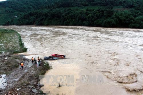 Thi thể nhà báo Đinh Hữu Dư được tìm thấy cách nơi sập cầu gần 100 km