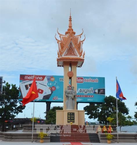 Khánh thành Đài hữu nghị Việt Nam-Campuchia tại tỉnh Koh Kong