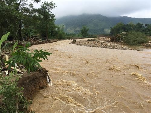 安沛省：洪水致28人死亡和失踪