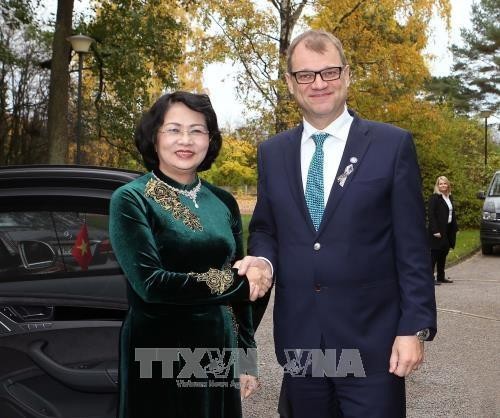 国家副主席邓氏玉盛访问芬兰 先后会见芬兰总理和会见议会议长