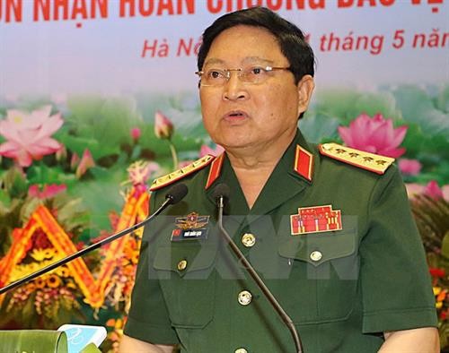 越南高级军事代表团出席东盟防长会和访问菲律宾