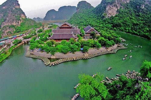宁平省重视推进旅游业发展