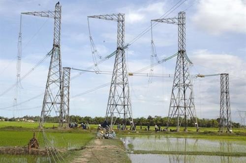 Xây dựng đường dây 500 kV Sông Hậu - Đức Hòa