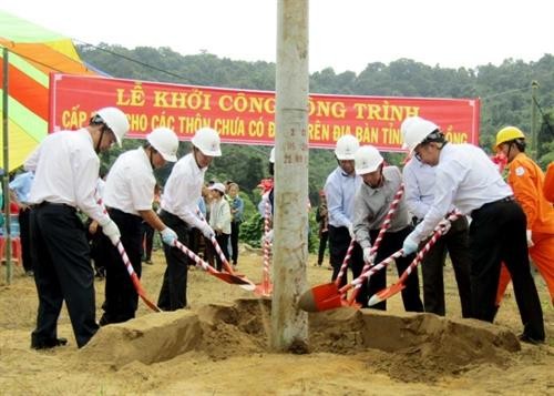 Bảy thôn vùng sâu cuối cùng ở Lâm Đồng có điện đón Tết 2018