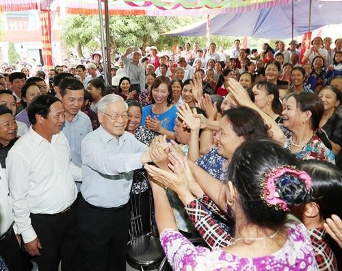 越共中央总书记阮富仲出席海防市全民族大团结日庆祝活动
