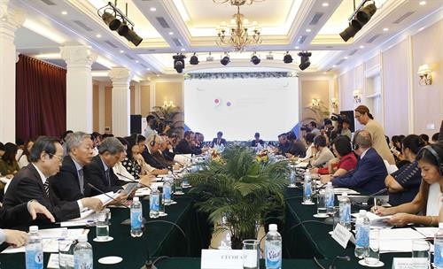 进一步加强越南与法语国家国际组织成员的合作
