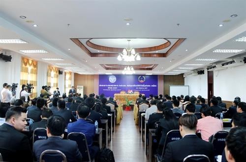 越老建交55周年：越南与老挝加强信息技术与传媒领域合作