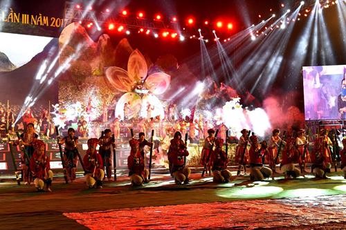 Khai mạc Lễ hội hoa tam giác mạch 2017 trên Cao nguyên đá Đồng Văn