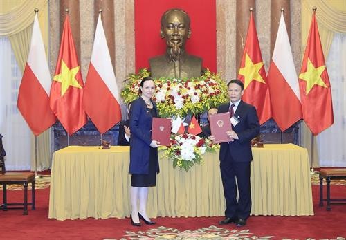 越南通讯社同波兰通讯社签署合作备忘录