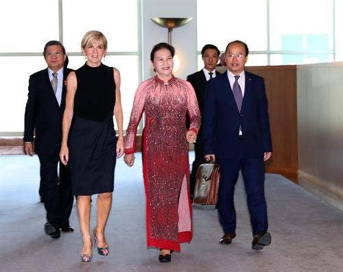 越南国会主席阮氏金银会见澳大利亚外长朱莉·毕晓普