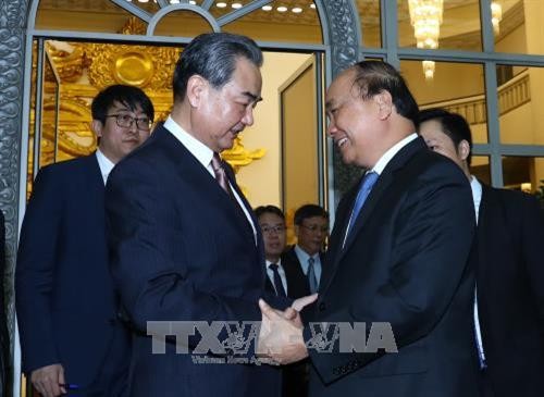 政府总理阮春福会见中国外交部长王毅