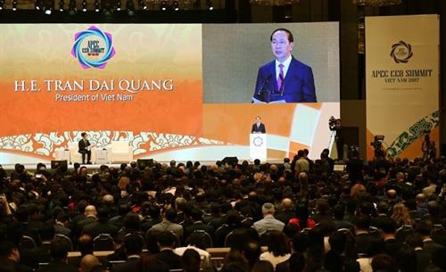 陈大光出席2017年APEC工商领导人峰会并致辞