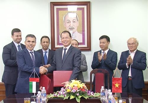 越南煤炭矿产工业集团与酋长国全球铝业公司签署为期三年的氧化铝供应合同