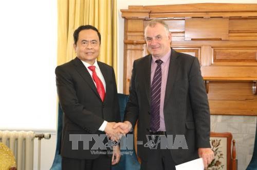 新西兰愿加强与越南的合作关系