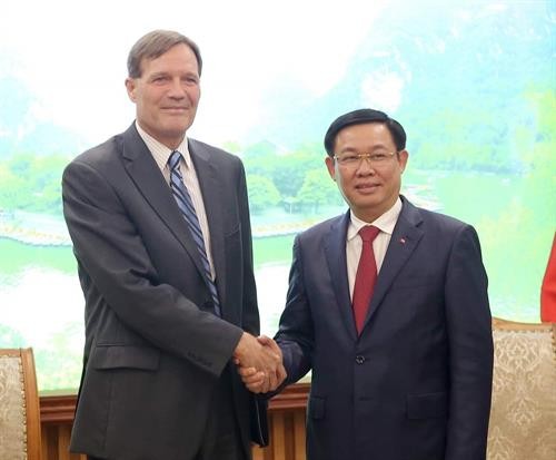 王廷惠副总理欢迎美国国际开发署为越南企业参加全球供应链提供协助