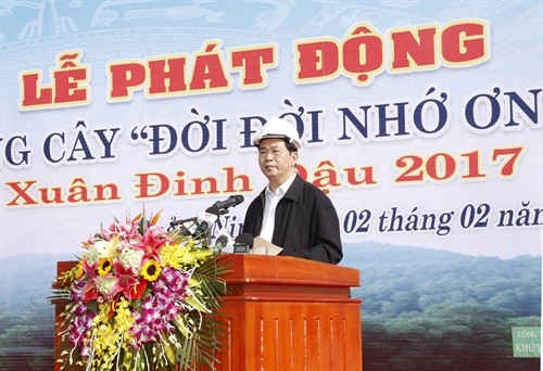Chủ tịch nước Trần Đại Quang phát động Tết trồng cây “Đời đời nhớ ơn Bác Hồ” xuân Đinh Dậu 2017