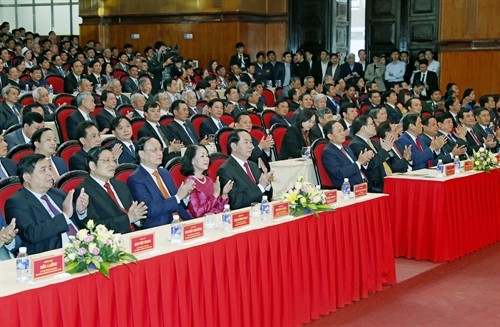 Chủ tịch nước Trần Đại Quang dự Lễ kỷ niệm 70 năm Ngày Bác Hồ về thăm Thanh Hoá và làm việc với lãnh đạo địa phương