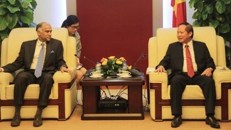 越南印度加强在信息技术和电信邮政领域的合作