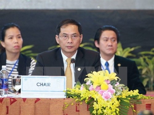 越南外交部副部长裴青山：希望APEC企业开展实质性交流 共同规划未来