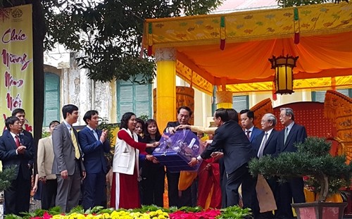 Chủ tịch nước Trần Đại Quang dâng hương khai Xuân tại Hoàng thành Thăng Long