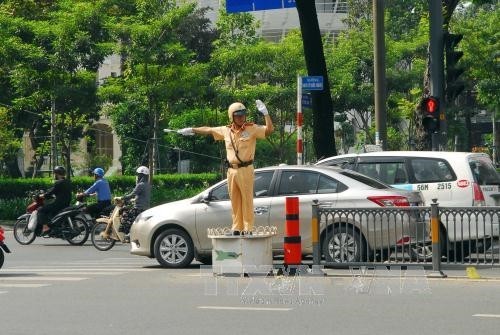 Thành phố Hồ Chí Minh ra quân đảm bảo trật tự an toàn giao thông sau Tết Nguyên đán Đinh Dậu