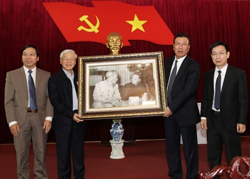Tổng Bí thư Nguyễn Phú Trọng thăm, làm việc tại tỉnh Nam Định