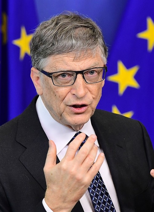 Bill Gates tiếp tục là người giàu nhất thế giới