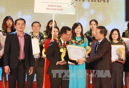 2016年胡志明市100个一流旅游品牌表彰盛典在胡志明市举行