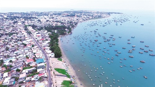 Bình Thuận - Đẩy mạnh khai thác kinh tế biển