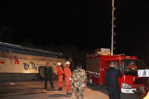 Tai nạn đâm xe ở Trung Quốc, 10 người thiệt mạng